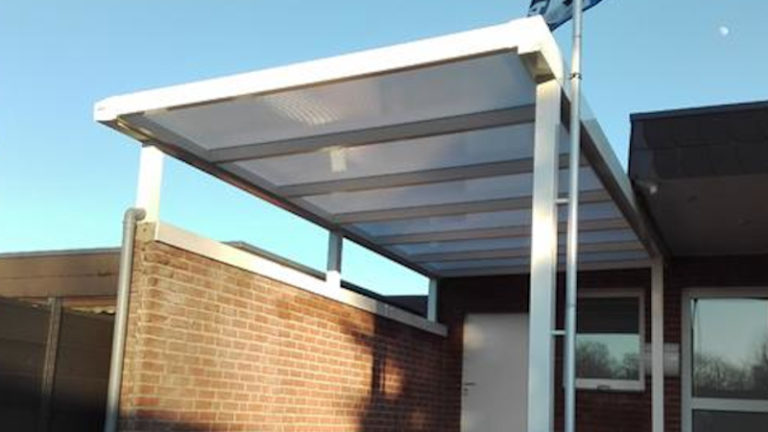Carport aus Aluminium Weiß: Eleganter Schutz für Ihr Fahrzeug